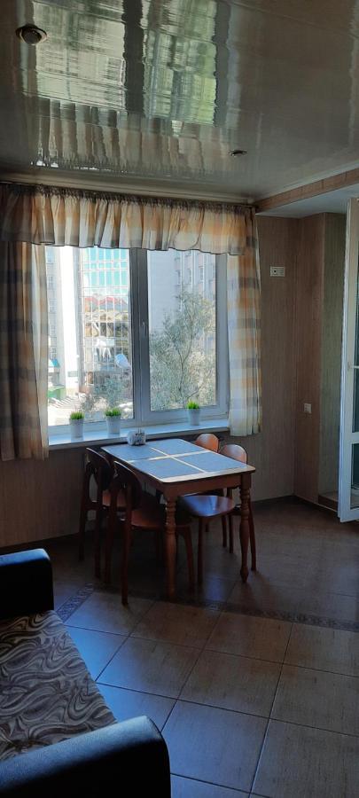 U Very Appartamento Gomel Esterno foto