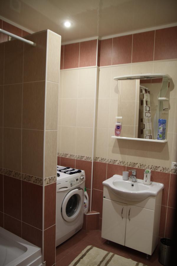U Very Appartamento Gomel Esterno foto